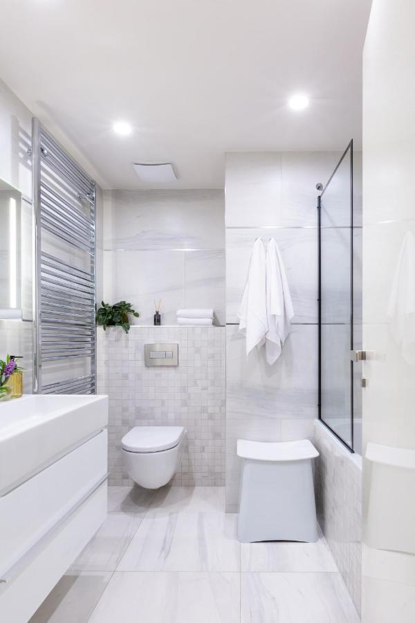 Turnkey I Central Apartment With Terrace 布拉格 外观 照片